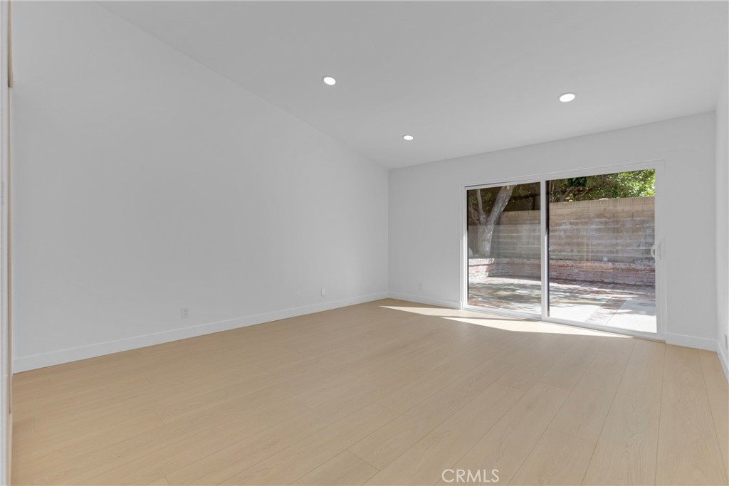 5922 Julian Lane Property Photo 25