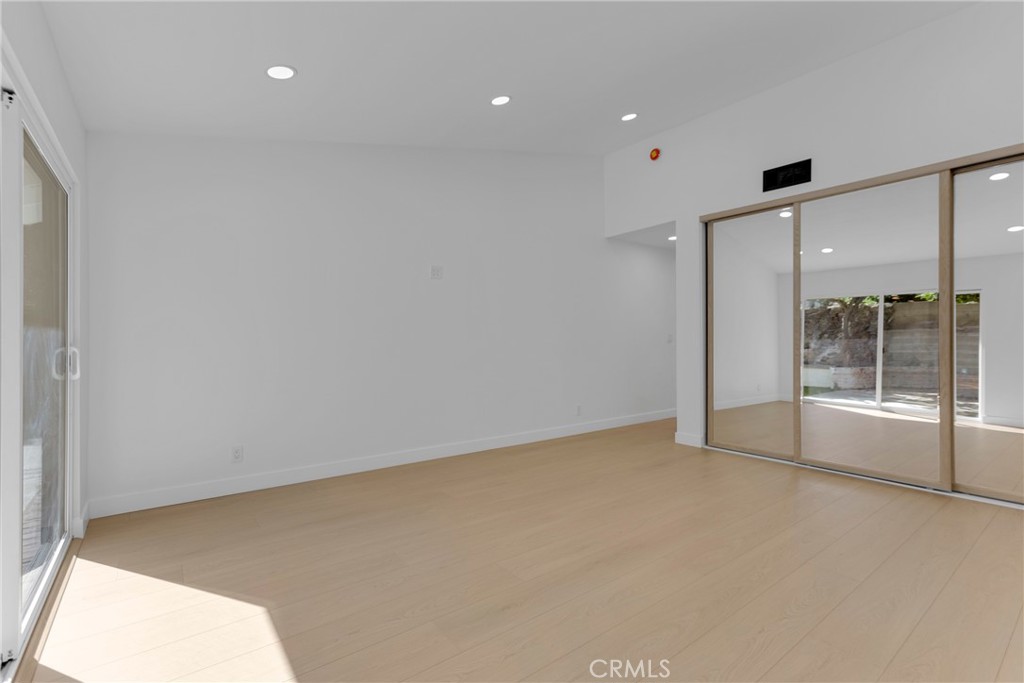 5922 Julian Lane Property Photo 27