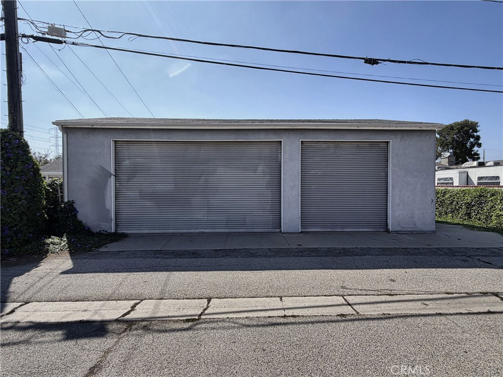 17424 Delia Property Photo 1