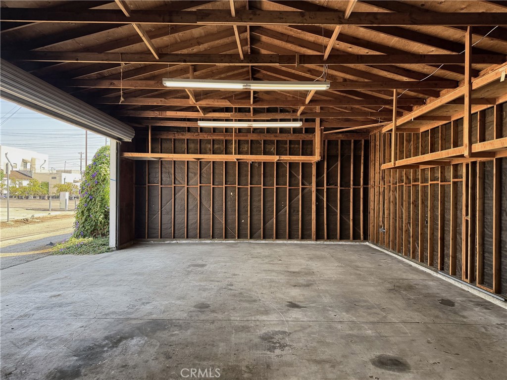 17424 Delia Property Photo 8