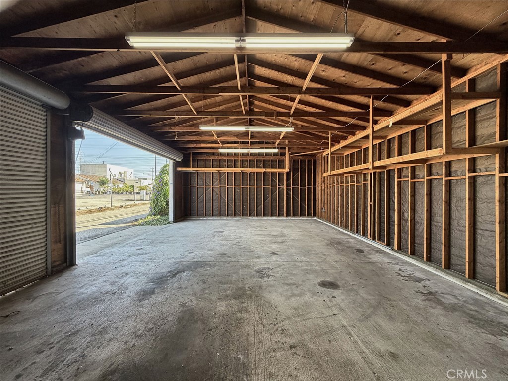17424 Delia Property Photo 9