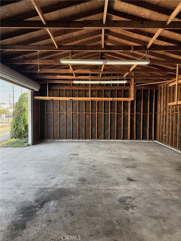 17424 Delia Property Photo 13