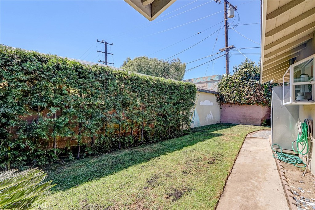 12509 Manor Property Photo 24