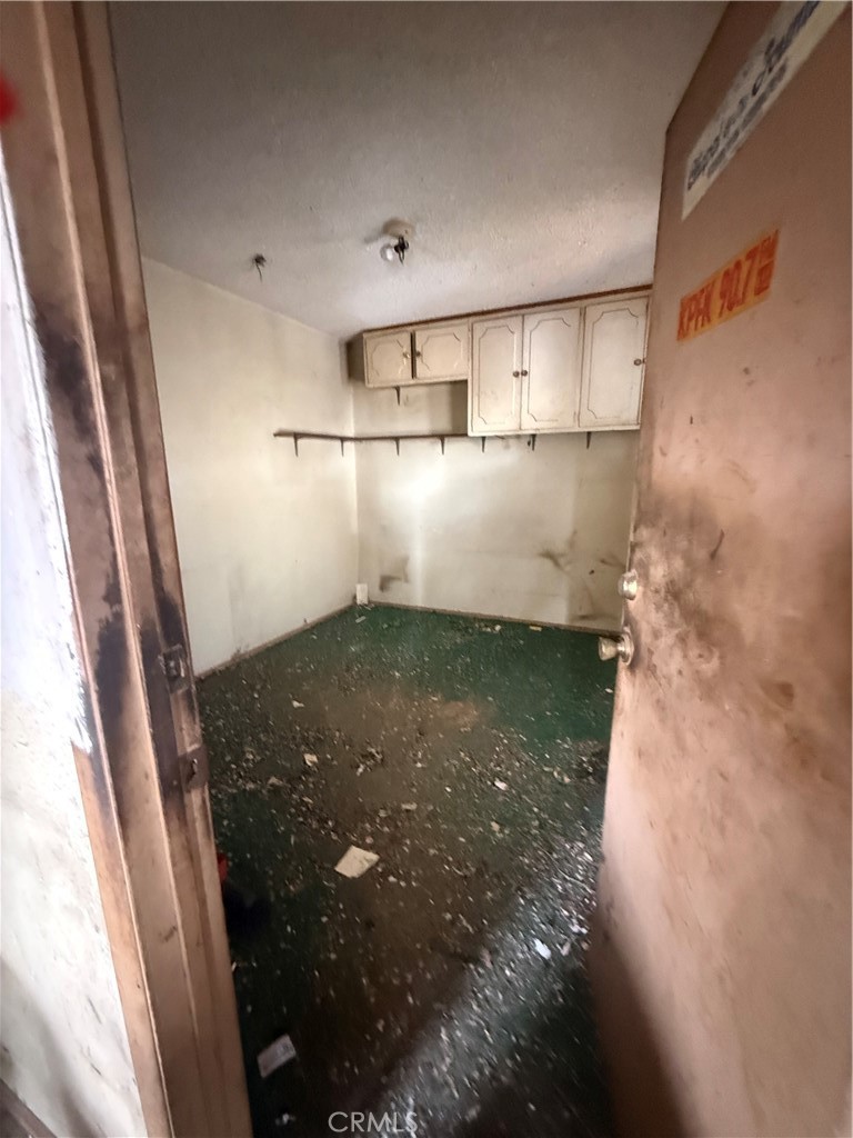 2927 Asbury Property Photo 17