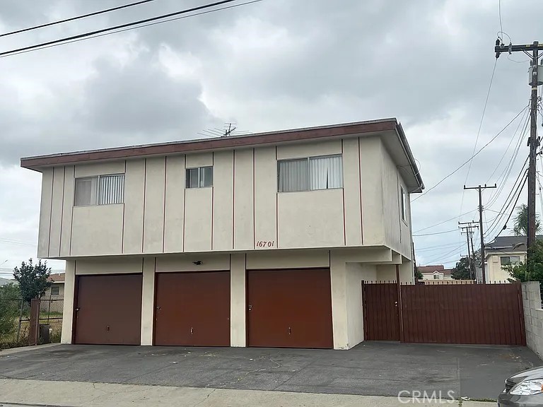 16701 S Berendo Property Photo 1