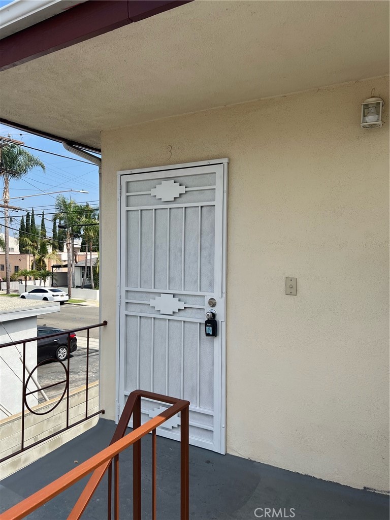 16701 S Berendo Property Photo 9