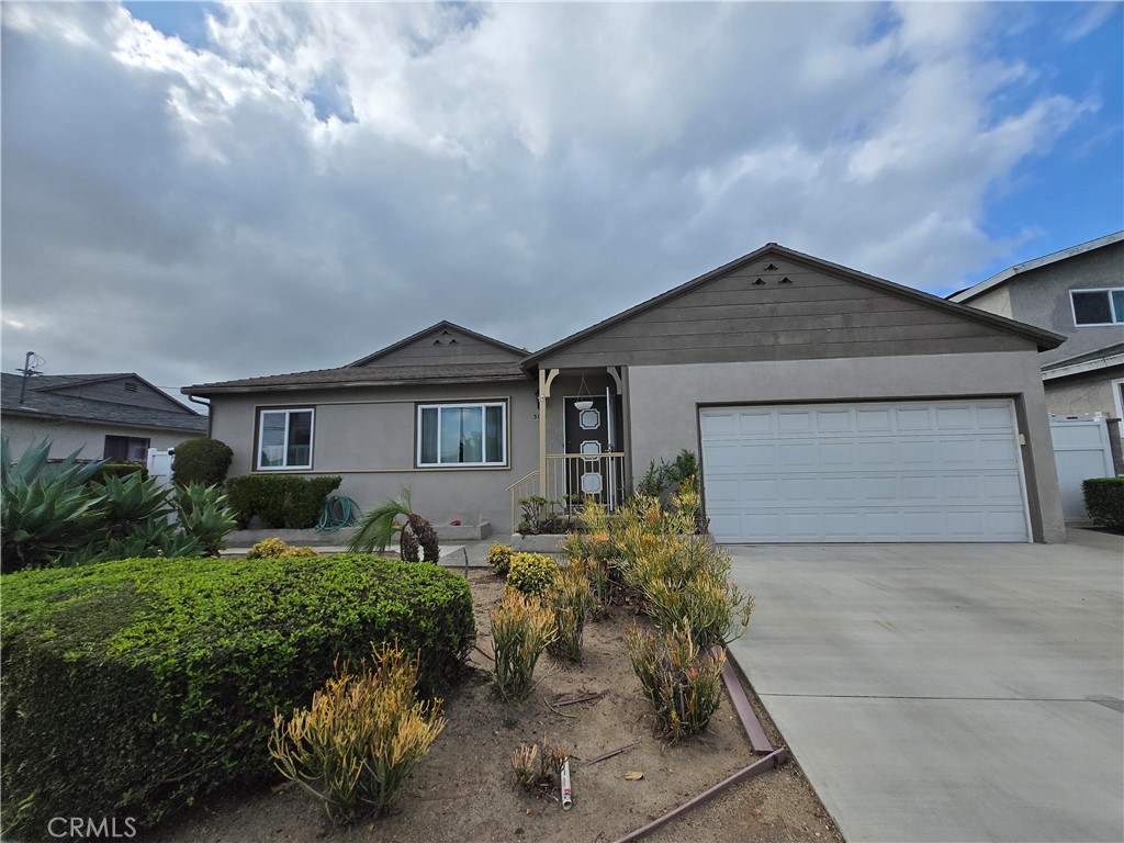 5012 Sepulveda Property Photo 1