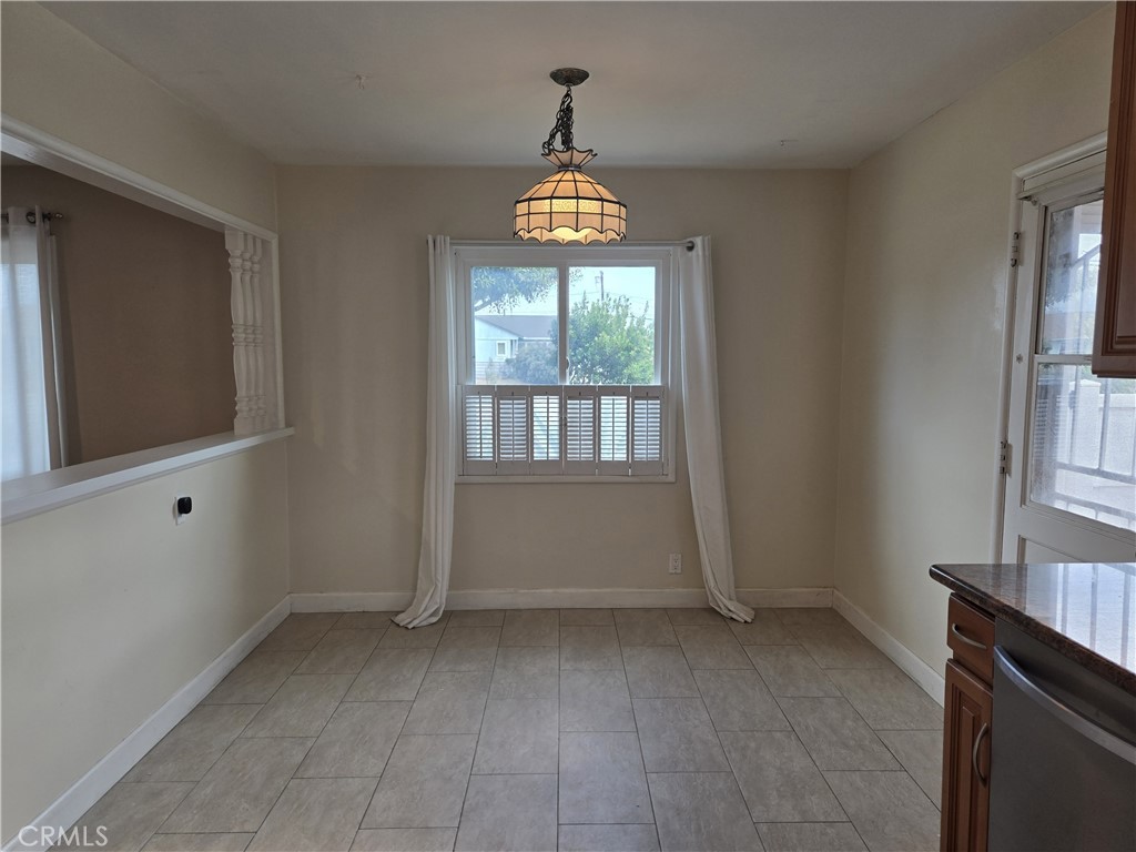 5012 Sepulveda Property Photo 8