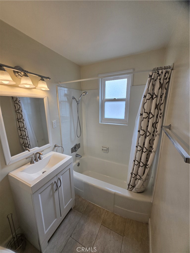 5012 Sepulveda Property Photo 9