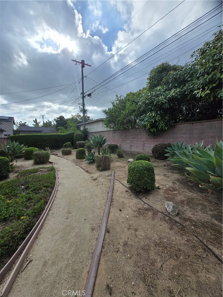 5012 Sepulveda Property Photo 16