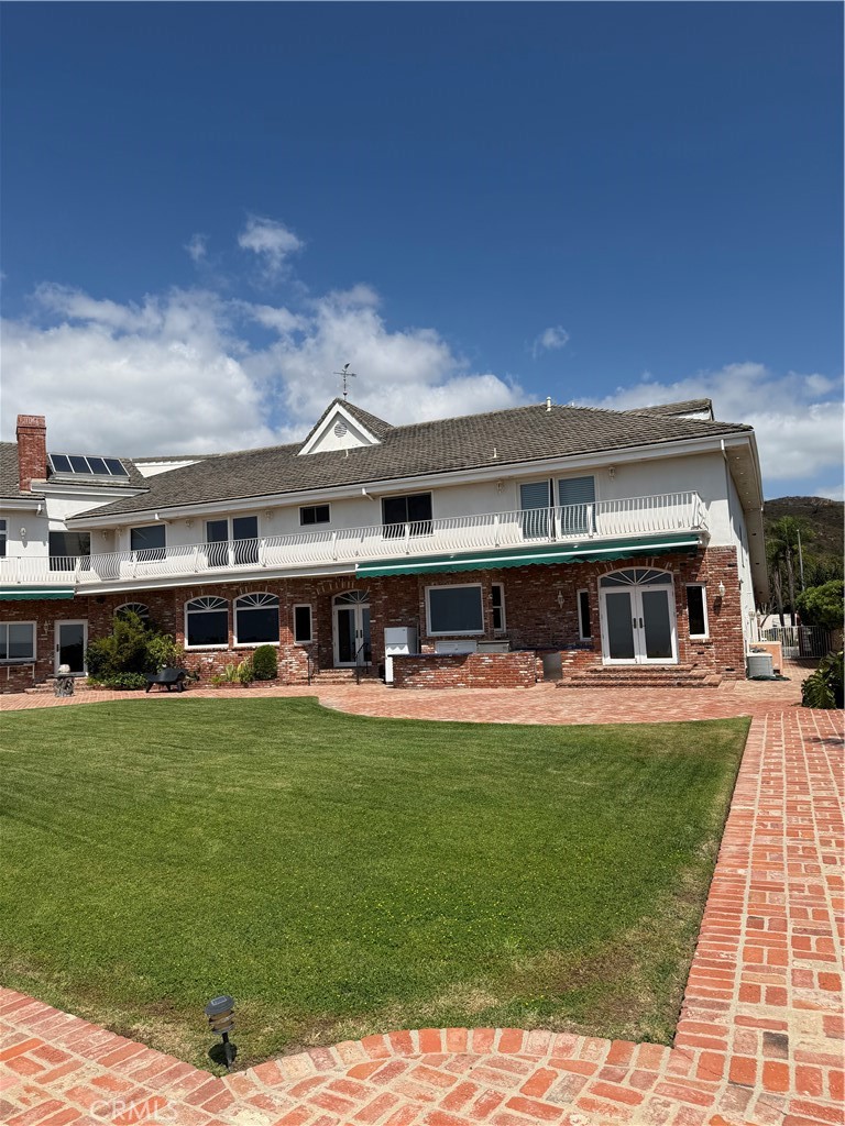 1464 Via Cresta Property Photo 2