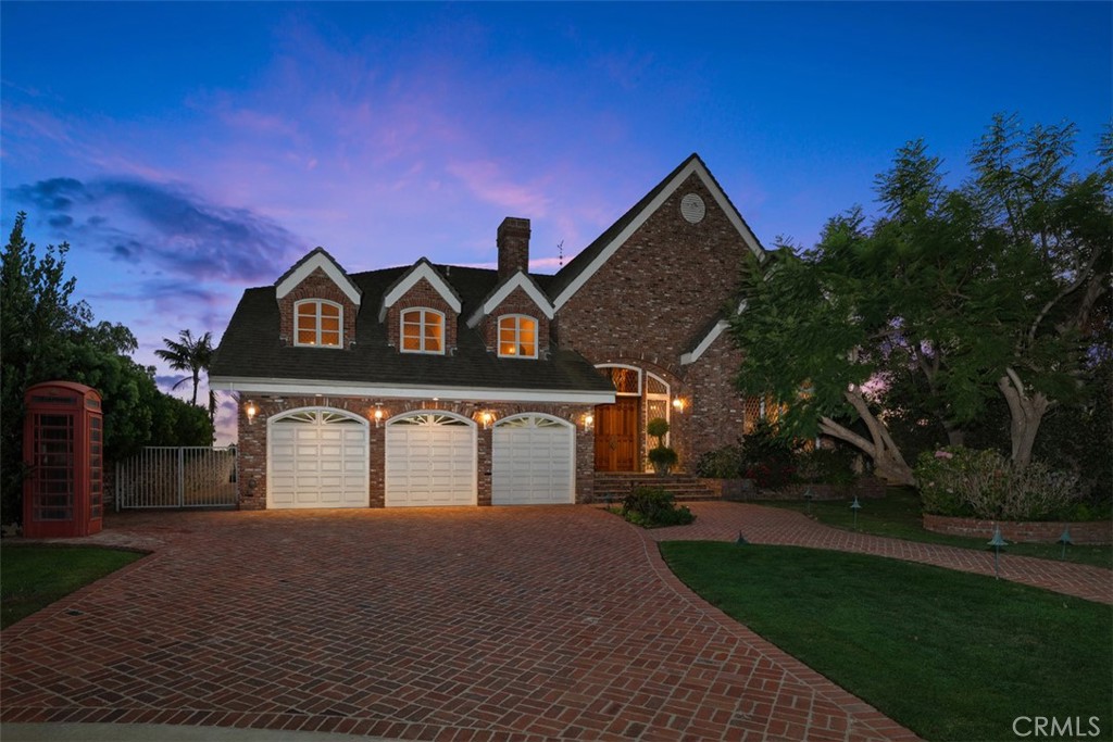 1464 Via Cresta Property Photo 2