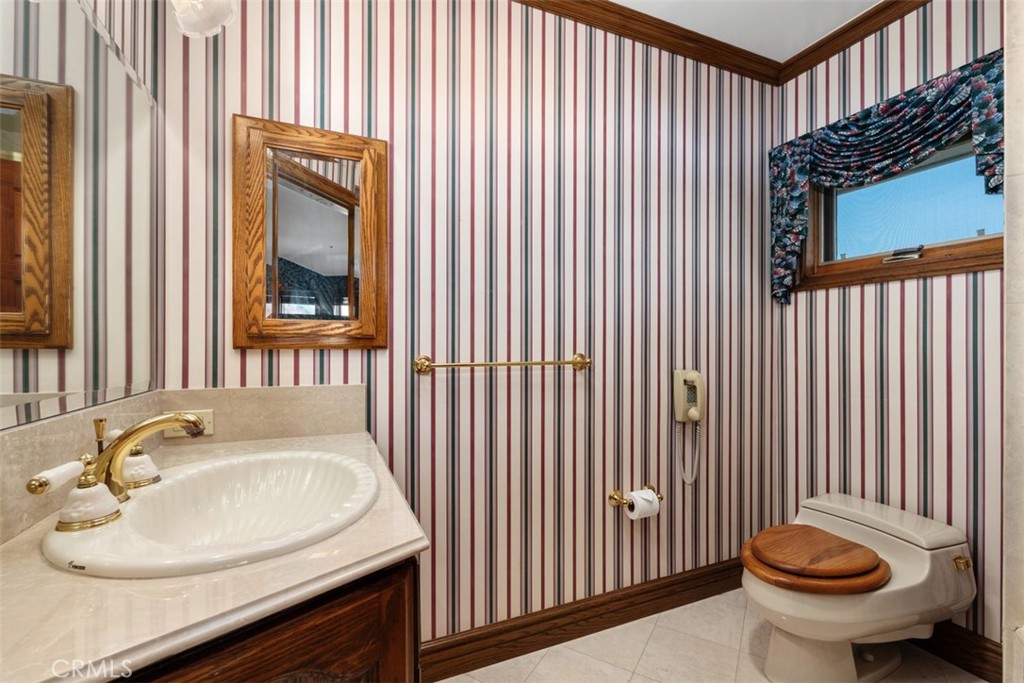 1464 Via Cresta Property Photo 36