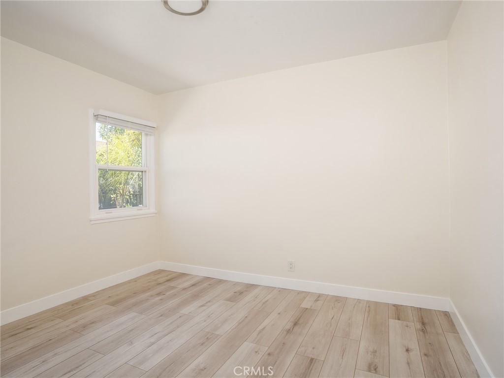 529 E Walnut Avenue A Property Photo 14