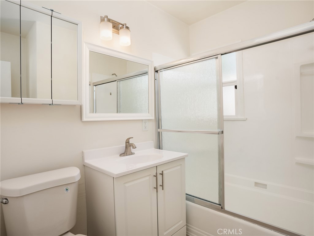 529 E Walnut Avenue A Property Photo 15