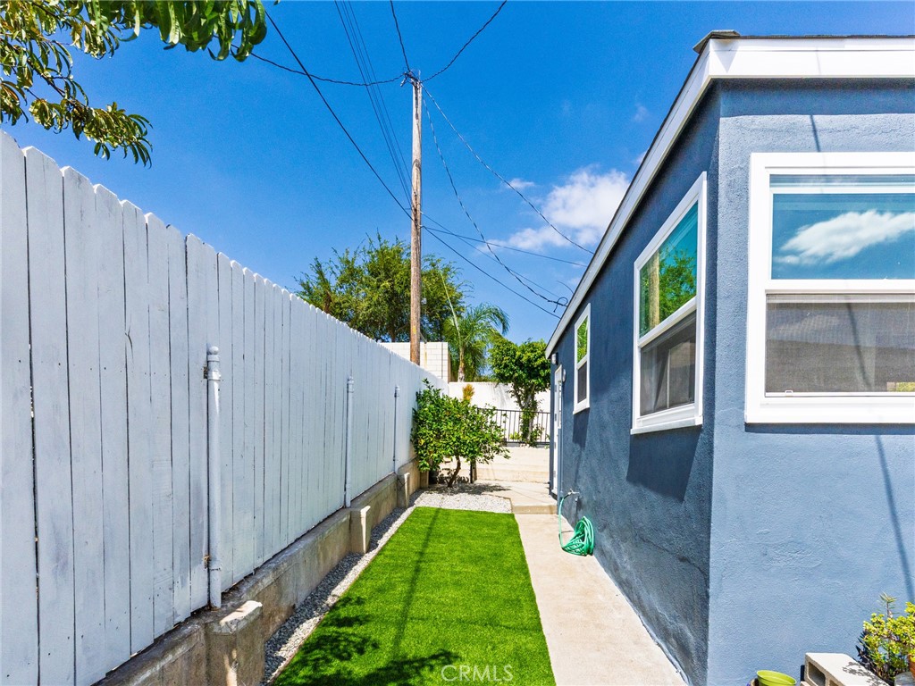529 E Walnut Avenue A Property Photo 21