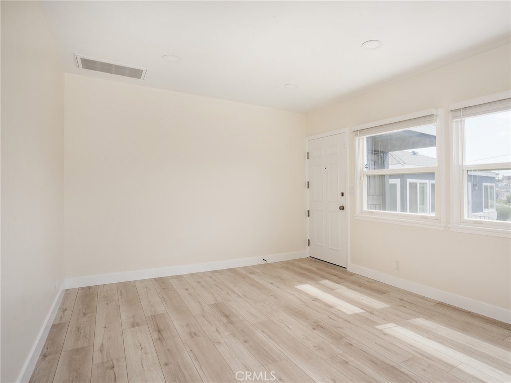 529 E Walnut Avenue A Property Photo 24