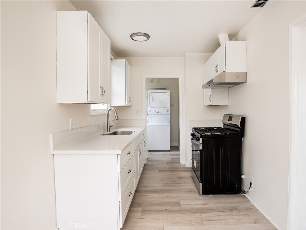 529 E Walnut Avenue A Property Photo 26