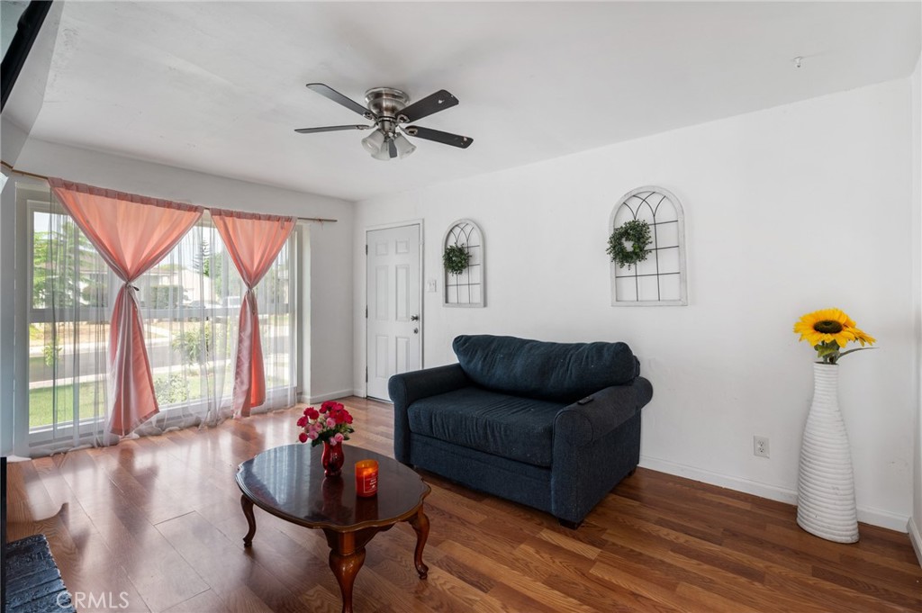 23702 Enola Property Photo 4