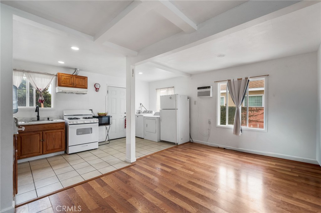 23702 Enola Property Photo 6