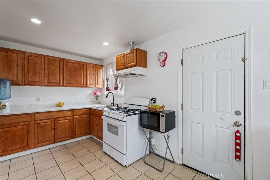 23702 Enola Property Photo 8