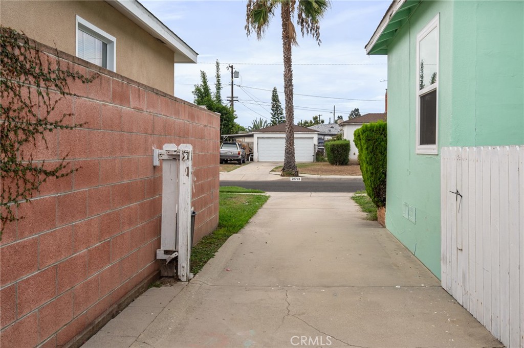 23702 Enola Property Photo 34