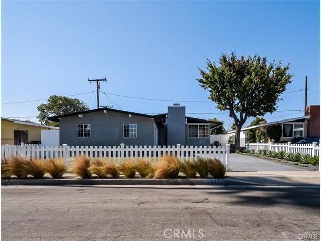 4628 Sepulveda Property Photo 1