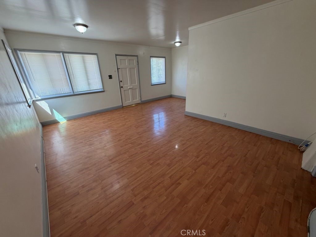 526 Dewey Property Photo 2