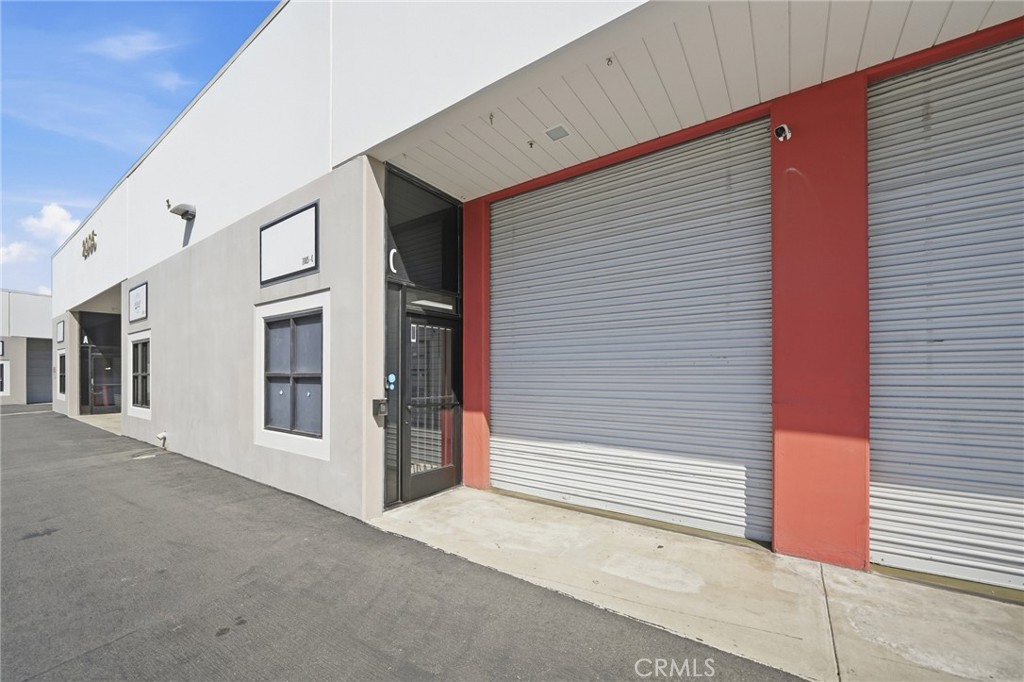 2005 Raymer Avenue C Property Photo 1