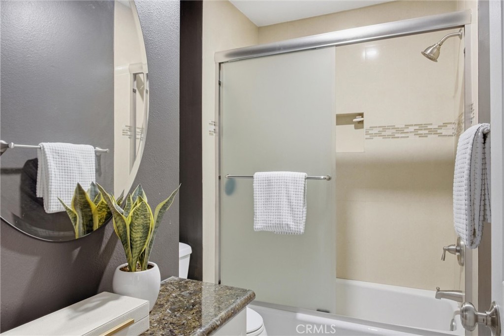 1321 Beryl Street 102 Property Photo 15