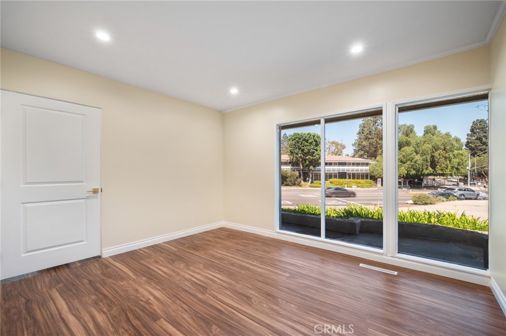 26516 Crenshaw Boulevard Property Photo 7