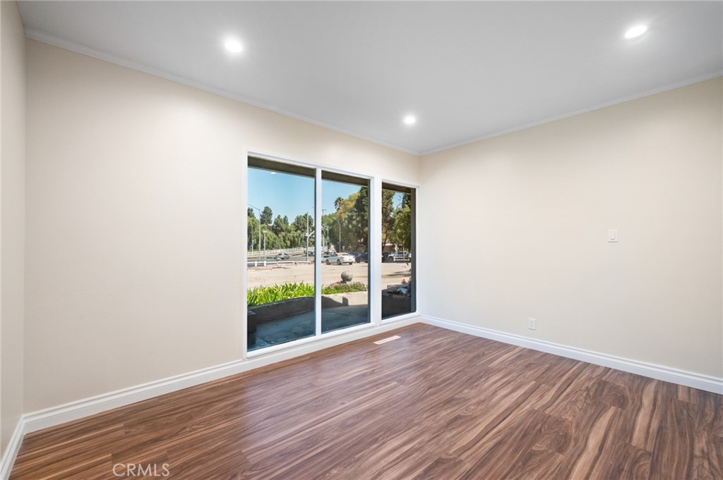 26516 Crenshaw Boulevard Property Photo 8