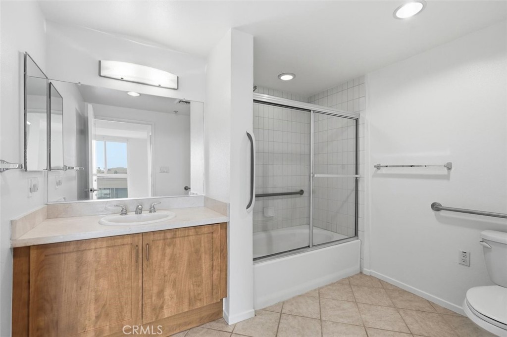 267 S San Pedro 315 Property Photo 8