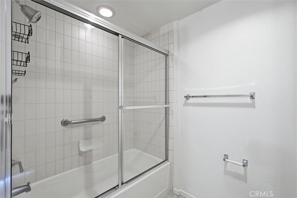 267 S San Pedro 315 Property Photo 21