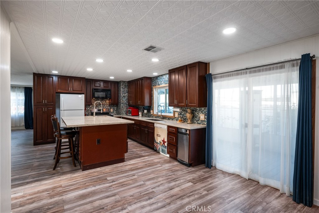1065 Lomita Boulevard 451 Property Photo 12