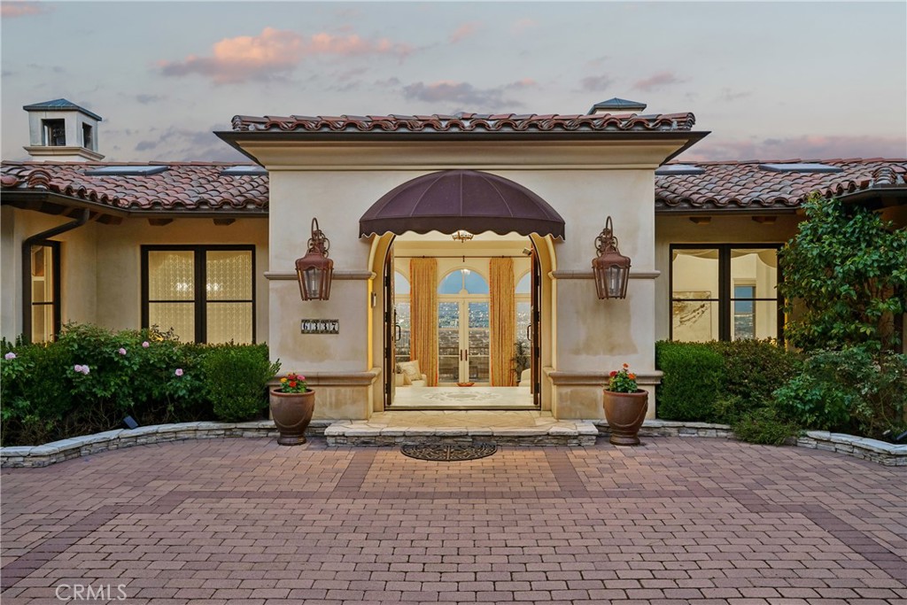 6337 Via Colinita Property Photo 2