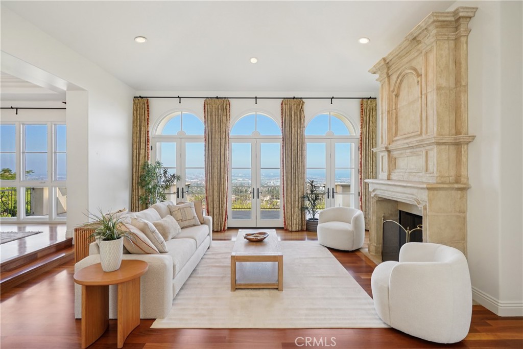 6337 Via Colinita Property Photo 3