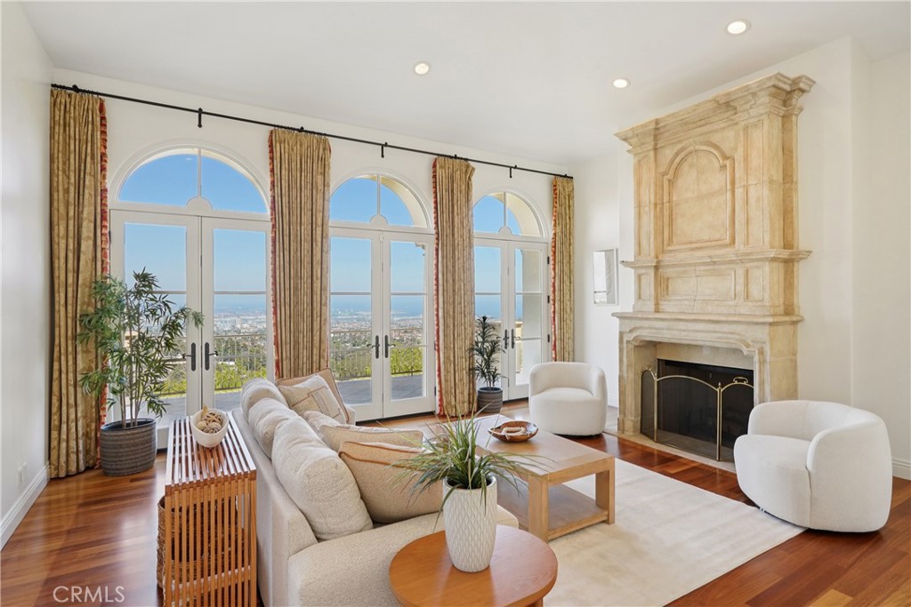 6337 Via Colinita Property Photo 4