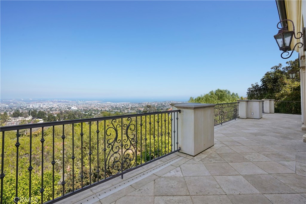 6337 Via Colinita Property Photo 9