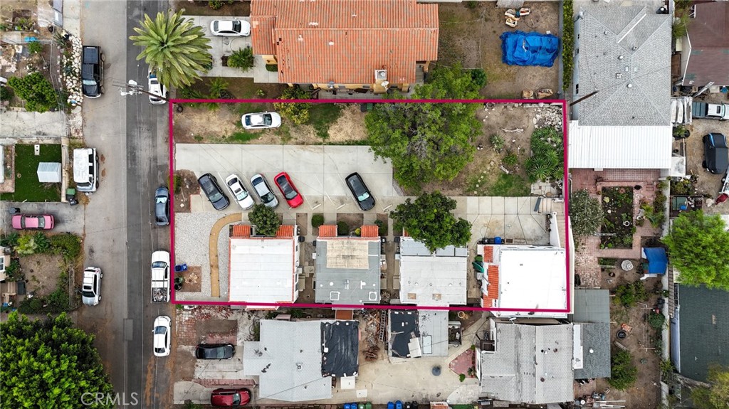 930 N Grand Property Photo 4