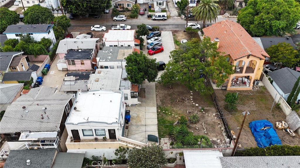 930 N Grand Property Photo 8