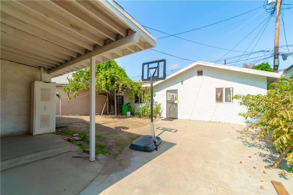 163 E 109th Place Property Photo 15