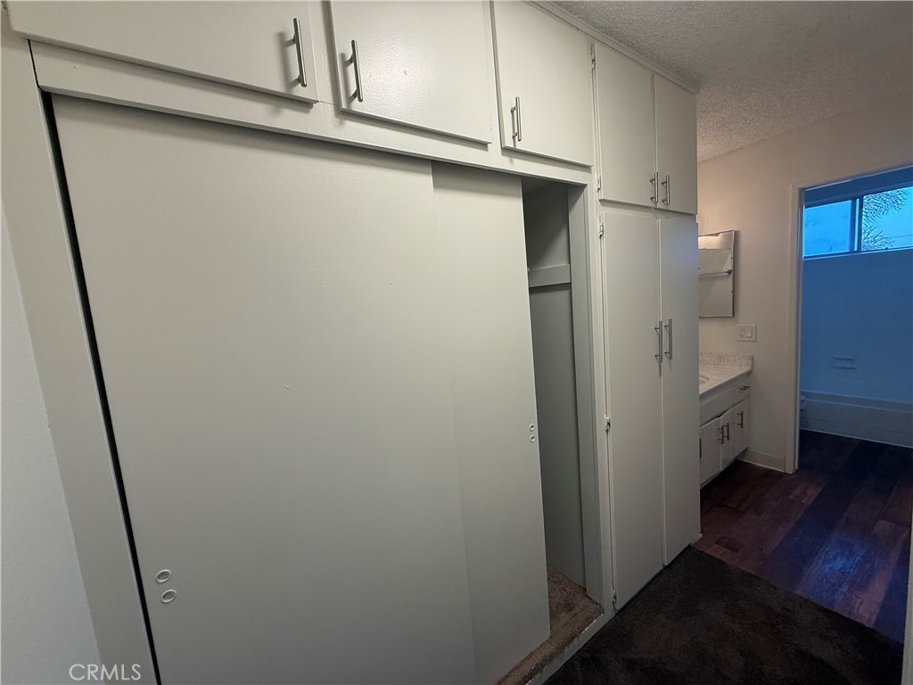 4015 W 137th Street 112 Property Photo 13
