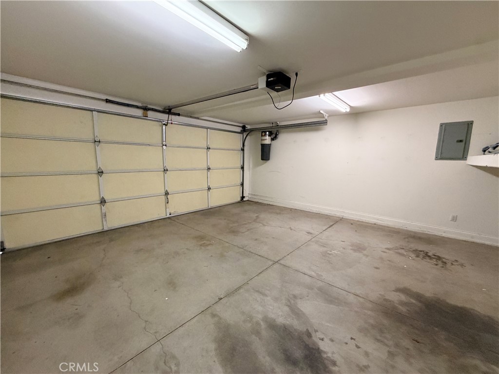 710 1st Place Property Photo 6