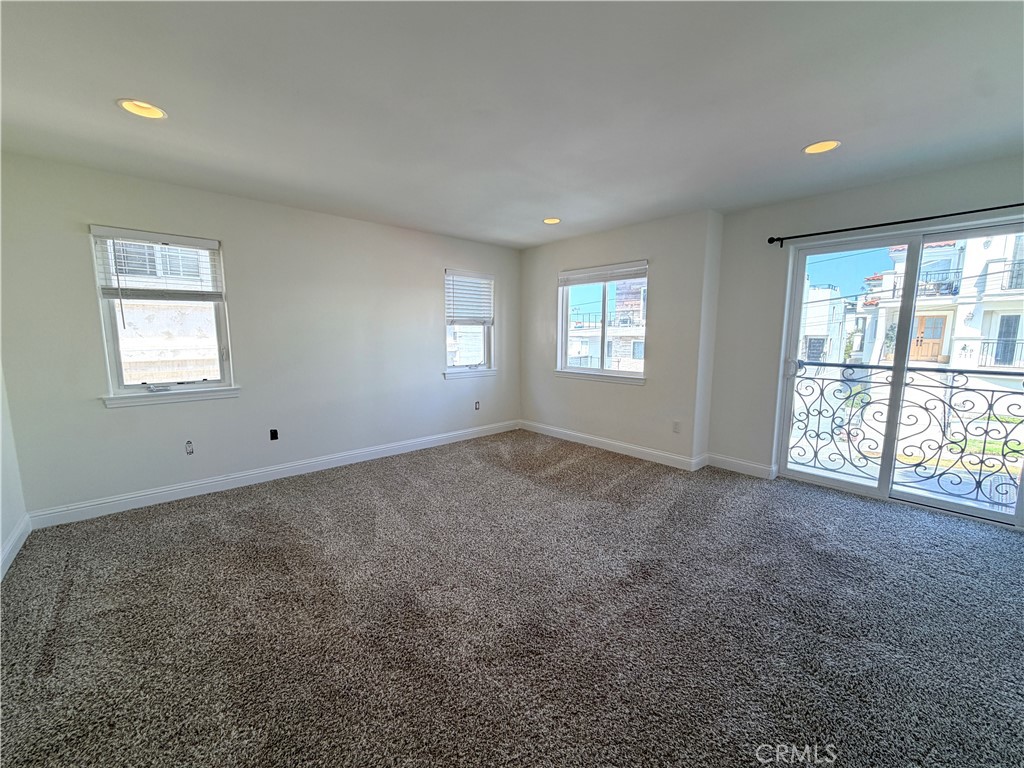 710 1st Place Property Photo 7