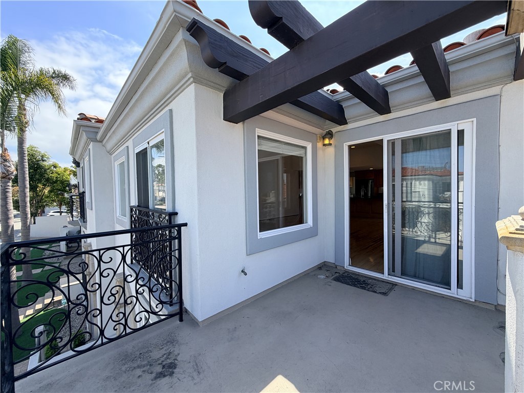 710 1st Place Property Photo 16