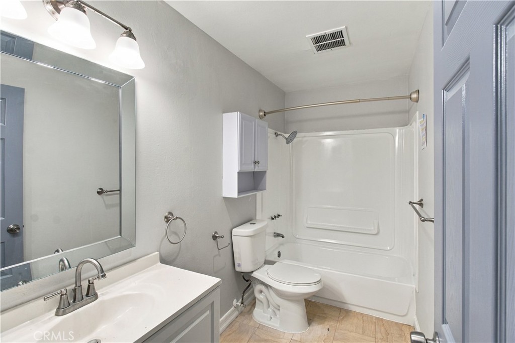 725 Coronado Ave 112 Property Photo 20