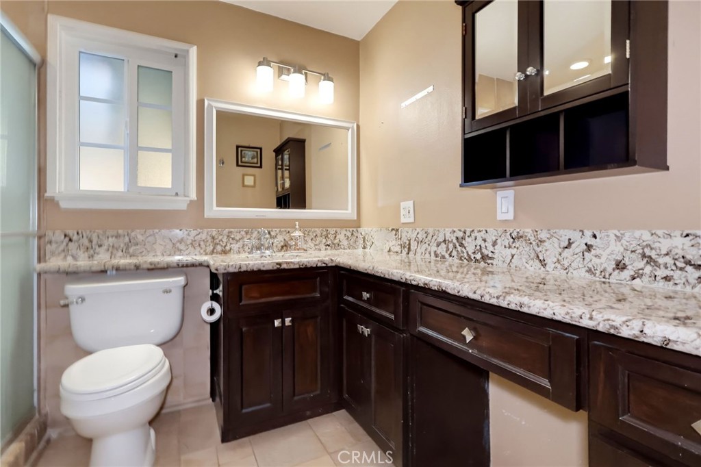 2539 S Garfield Property Photo 14