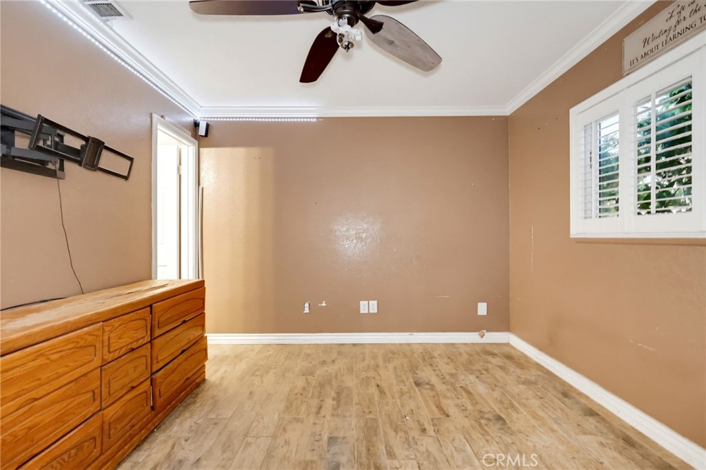 2539 S Garfield Property Photo 21