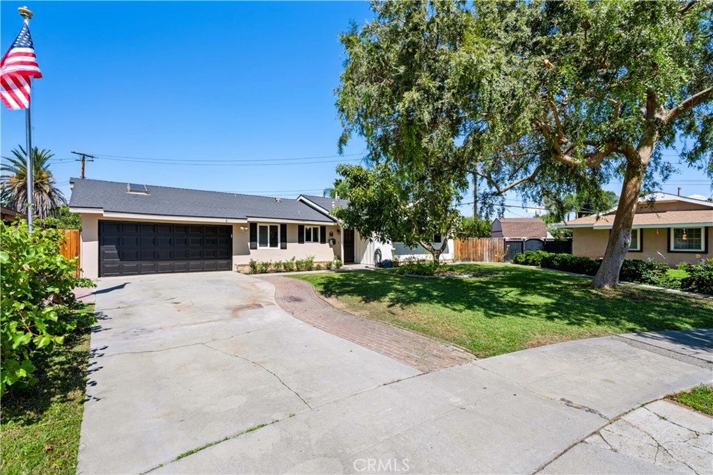6623 Evelyn Property Photo 1